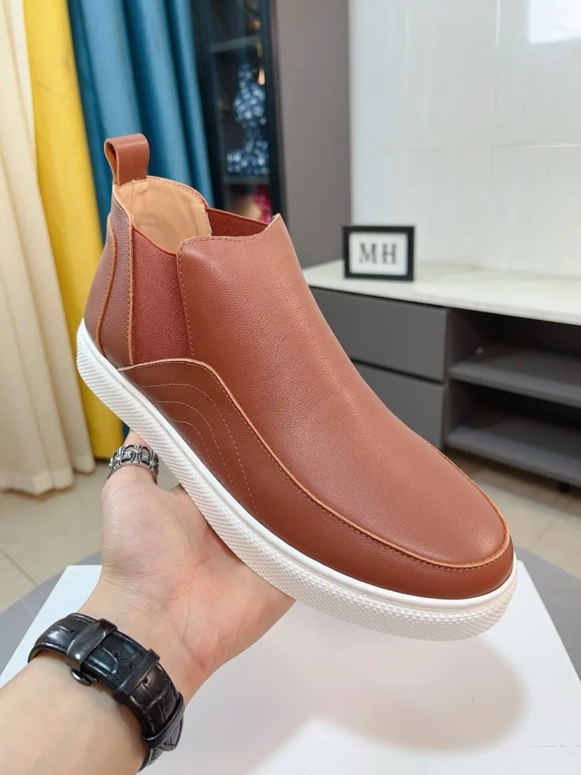 Men's shoes 💰440🌹🌹 [Prada] New high-top men's shoes for the Milan show are out, official website new model: 1 production 🔺original version, continuing the charm inheritance, innovation and tribute ⚫️Young and fashionable you must have 🎗movable feet and no smelly feet; imported cowhide mesh with wear-resistant rubber soles; suitable for all seasons, fashionable and versatile. Code number:38-44